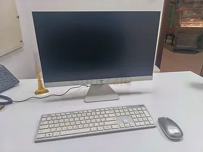 ASUS All-in-One Desktop PC with 23" Display (Good Condition)