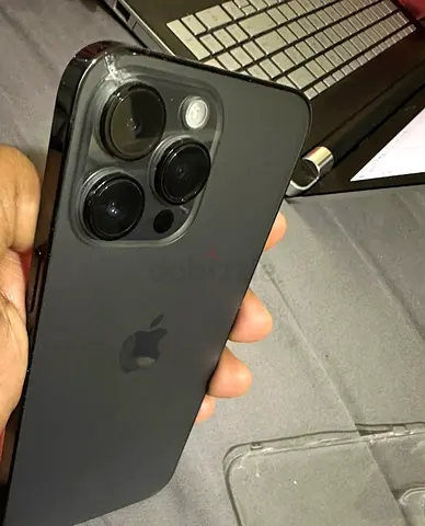 14 Pro Max 128GB - AED 1600