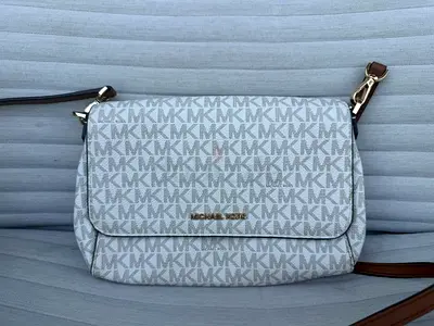 Michael Kors crossbody bag vanilla signature original