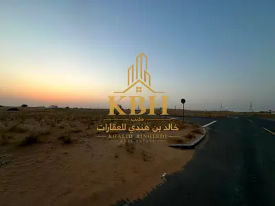 قطعتين أرض سكنية للبيع في مزيرعة 2 زاوية على 3 شوارع بتصريح أرضي وطابقين تملك للعرب وموقع استثماري مميز