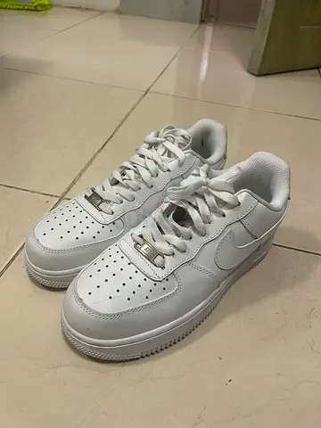 حذاء Nike Air Force نسائي