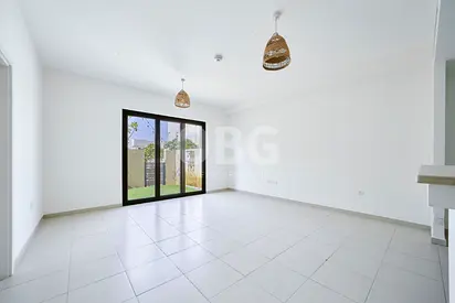 Single Row | Landscaped | Spacious Interiors