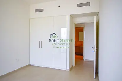 Spacious 1BR | Downtown Views | Vacant Soon|
