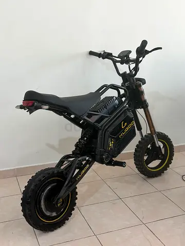 KUGO RUNNER ( modded 🔋