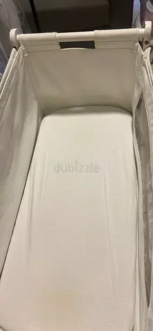 Snuzpod bedside bassinet / crib in good condition , with mattress.