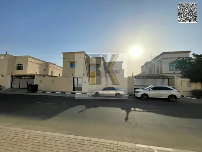 🏡✨ فيلا فاخرة للإيجار السنوي في الرقايب – عجمان ✨🏡  🌟 فرصة مميزة للسكن العائلي الراقي والخصوصية التامة!