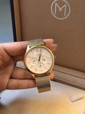 Gold-tone Tommy Hilfiger women's watch with mesh strap - good condition