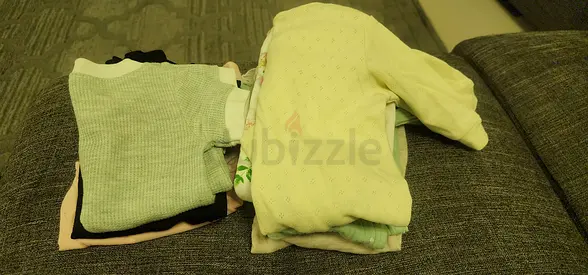 Baby clothing 0 to 3 months