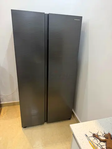 Samsung side by side refrigerator in excellent condition
