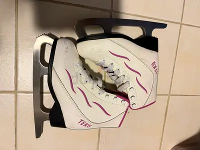 Ice skating shoes