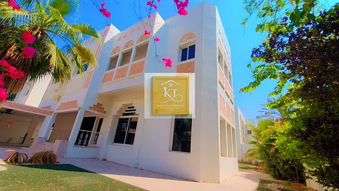 Rare opportunity!! Spacious 5BR!! Independent Villa!! Near La Mer!!