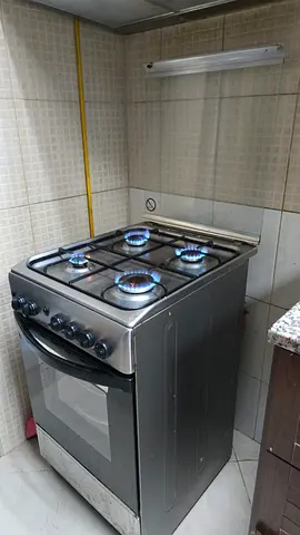 Indersit 4-Burner Gas Cooker with Oven — Good Working Condition