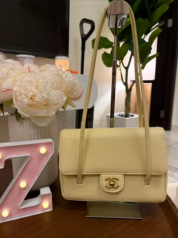 Soft Yellow Preppy-style shoulder bag with CC logo