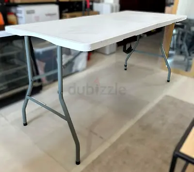 Foldable Plastic Folding Table with Metal Legs