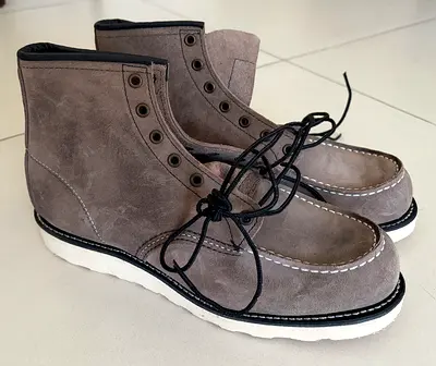 Red Wing 8863 Classic Moc Toe Boots – Size 43.5 - new, newer worn