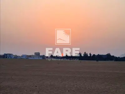 أرض سكنية بمساحة 2368 قدم مربع في الإمارات الشمالية