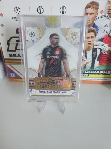 Emiliano martinez autograph