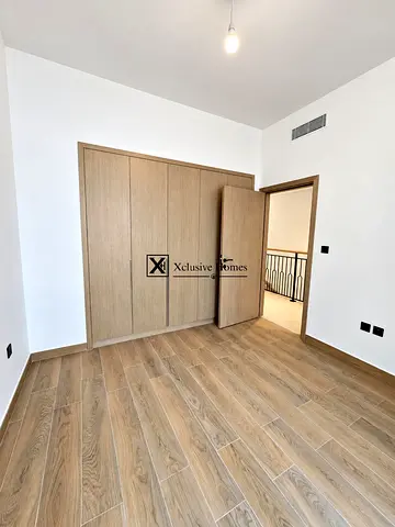 Spacious 4BR Villa | Courtyard & Community Views | Malta