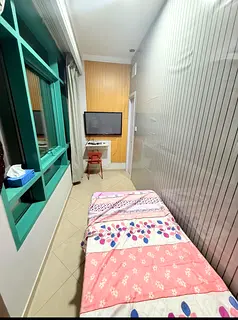 Partition room in Dubai Marina