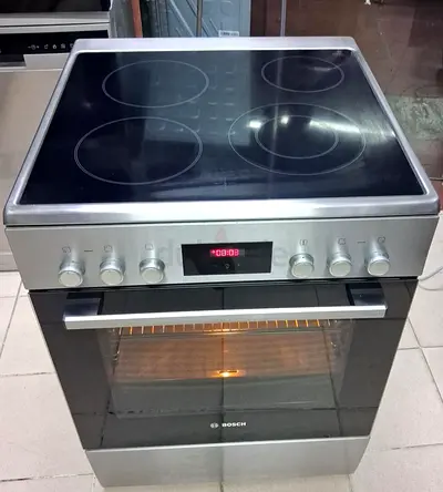 Bosch New model Full Electric Ceramic Cooker. 60×60Cm.