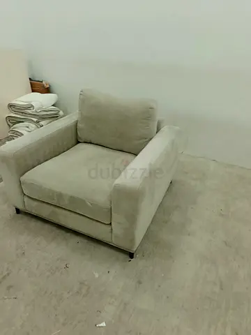 Perfect condition Eichholtz Brand 1 seater sofa
