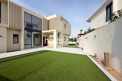 BBQ area | Park Backing | Large Plot