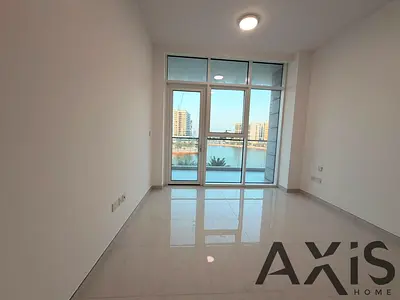 Spacious & Bright 3BR | Waterfront Living