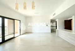 Spacious Layout | Vacant| Golf Community