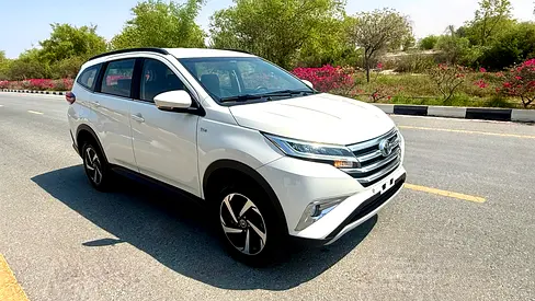 Toyota Rush 2023 EX 1.5L GCC Specs 7-Seater Accident Free