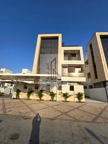 Luxury Villa for Sale in Ajman | 3 Floors + Rooftop | 5 Master Bedrooms | Private Swimming Pool & E