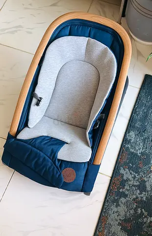 Portable Wooden-Frame Baby bouncer with Padded Insert (Blue/Grey)