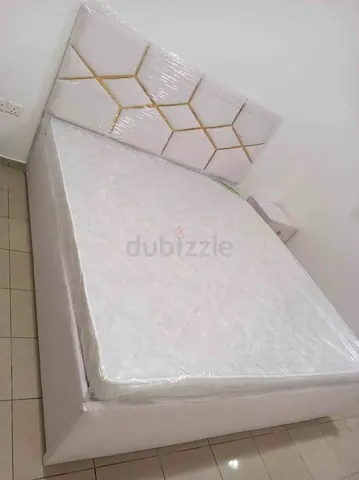 BRAND NEW KING SIZE LUXURY BED WITH MATTRESS FOR SALE