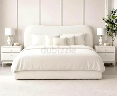 Luxurious Design New Royal King size bed frame with Mattress Available