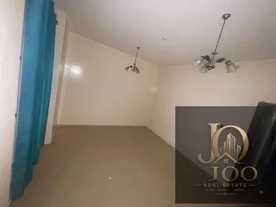 Prime location | Spacious area | Balcony with an open view | Air conditioning and maintenance covered by the landlord | Excellent opportunity for an a