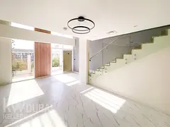 Exclusive | Huge Courtyard | Pool View | Modern Living