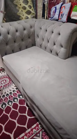 Light grey tufted 3-seater sofa - good condition