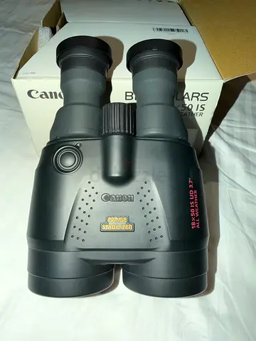 Canon 18x50 IS UD 3.7° Image Stabilized Binoculars - Excellent Condition