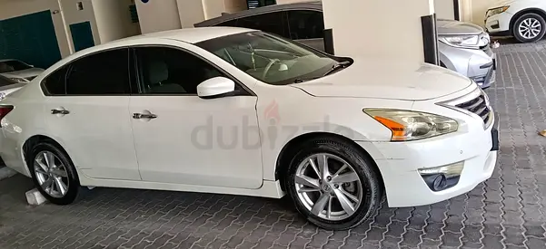 2015 Nissan Altima S - American Specs -Price Negiotable