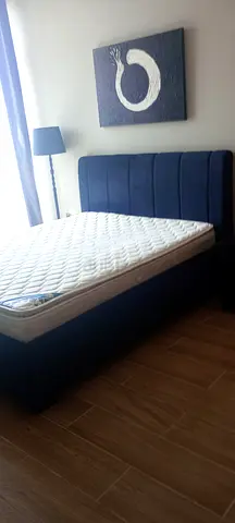 Bed + mattress + 1 nightstand