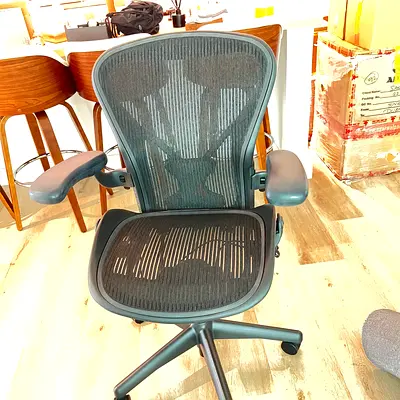 Herman miller Aeron size c fully loaded