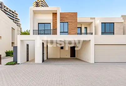 Corner Villa | Beach Access | Ready to Move