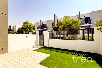 Vacant | Private Garden | Near amenities