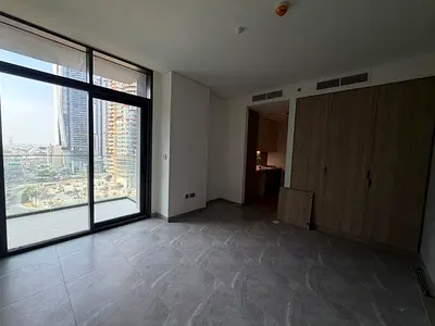 UNFURNISHED STUDIO | BALCONY | PENINSULA TWO