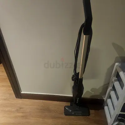 Russell Hobbs Vacuum cleaner
