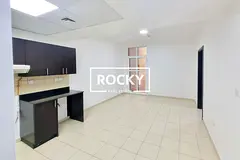Vacant | Comfortable Living | Prime Location