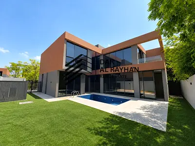 Premium Corner Villa I Manicured Garden I Ready to Move