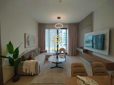Modern 1 Bedroom | Glorious Central | Community & Pool View