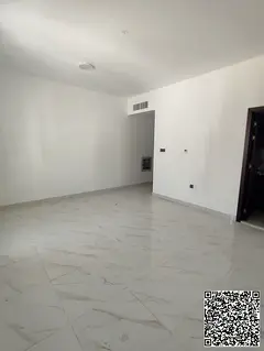Annual studio, spacious, first occupant