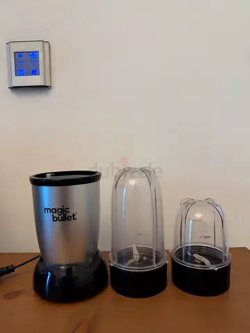 Magic Bullet Personal Blender with 2 Small Cups - Good Condition