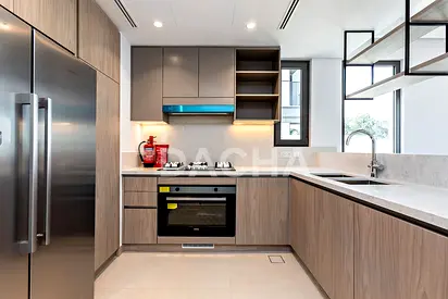 Appliances Included | Single Row | Light Interior